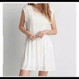 American Eagle white eyelet lined babydoll dress w keyhole back